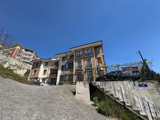 REMAX HÜR'DEN OTUZİKİ EVLER’DE 2+1 BALKONLU FIRSAT DAİRE