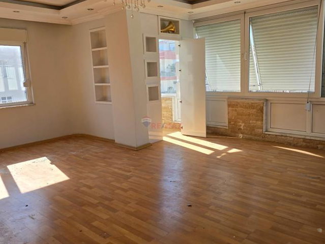 BAHÇELİEVLER'DE 3+1 KİRALIK DAİRE