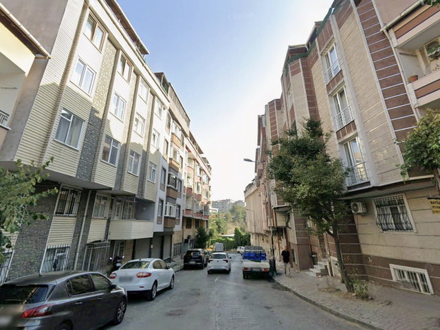 GAZİOSMANPAŞA BAĞLARBAŞI MAHALLESİ SATILIK 2+1 BAHÇE KATI DAİRE