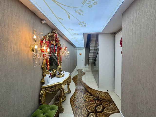 ŞEHRİZAR KONAKLARI'NIN EN ŞEREFİYELİ SATILIK BAHÇE DUBLEKSİ (6+1 / 360 M2)