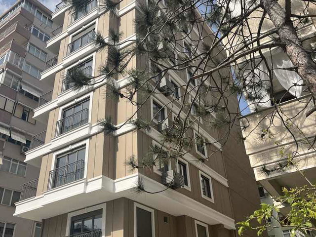 FENERYOLU’NDA SIFIR BİNADA KISMİ DENİZ MANZARALI 1+1 KİRALIK DAİRE