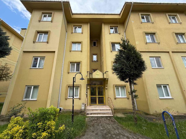 REMAX DESIGN KORUCUK TOKİ EVLERİNDE SATILIK 2+1 DAİRE