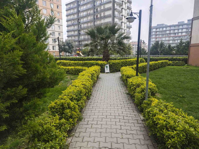 STUDIO LIFE SİTESİ'NDE SATILIK 1+1 METROBÜSE 7 DK.
