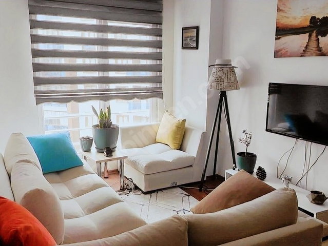 STUDIO LIFE SİTESİ'NDE SATILIK 1+1 METROBÜSE 7 DK.