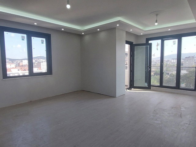 SULTANBEYLİ MİMAR SİNAN MH 5+1 DUBLEX SATILIK DAİRE