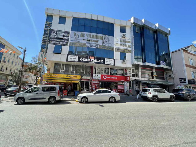 ŞAHINBEY CADDESI ÜZERINDE SATILIK 4 + 1 DUBLEKS