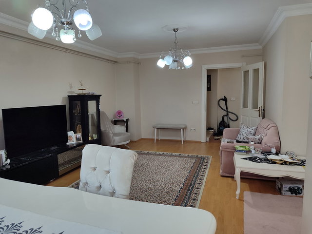 ŞAHINBEY CADDESI ÜZERINDE SATILIK 4 + 1 DUBLEKS