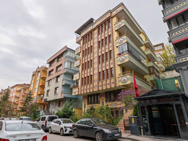 BECERİKLİ SOKAKTA ÇIFT TERASLI KEYIFLI DUBLEKS 4+1