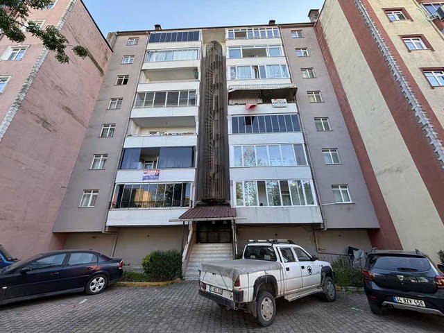 KARTEPE ATAEVLER’DE 3 + 1 SATILIK GENİŞ DAİRE