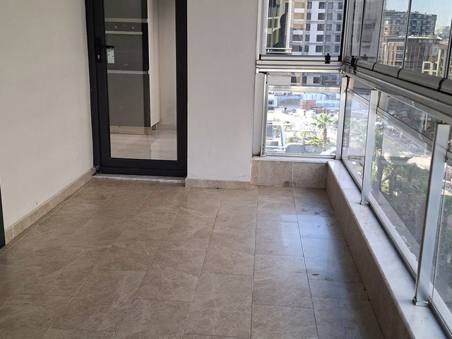 KARŞIYAKA ÖRNEKKÖYDE SİTE İÇİNDE ARA KAT 3+1 KİRALIK DAİRE