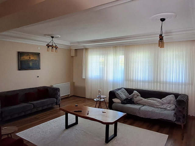 KARASU YALI'DA KUMSALA 250M MÜSTAKİL BAHÇELİ 3+1 VİLLA