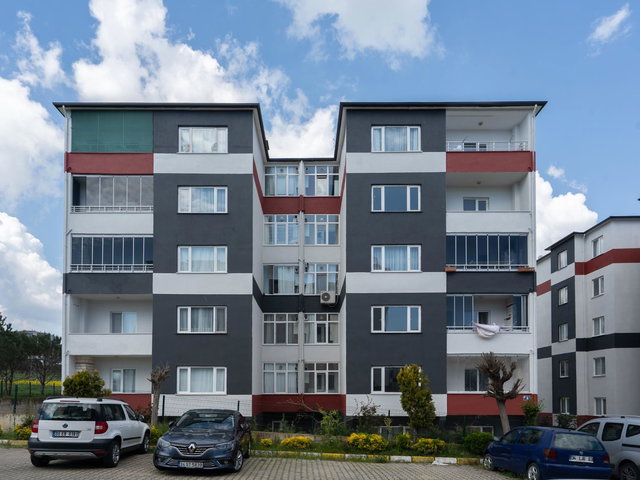 REMAX GELİŞİMDEN KILIÇARSLAN SİTESİNDE SATILIK 3+1 DAİRE