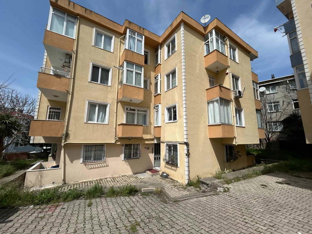KARTAL HÜRRIYETTE METROYA YÜRÜME MESAFESINDE 3+1 FIRSAT DAIRE