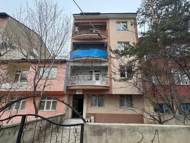 RE/MAX LACİVERT'TEN YUNUSEMRE'DE SATILIK 2+1 DAİRE