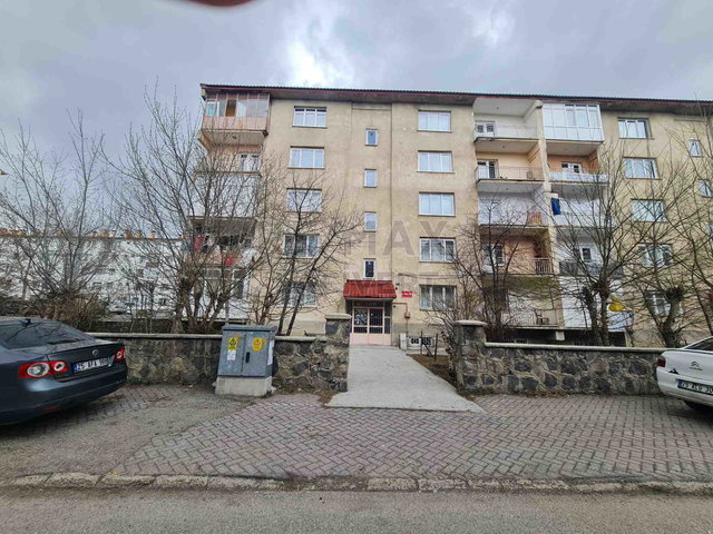 RE/MAX LACIVERT'TEN YENIŞEHIR'DE SATILIK 3+1 DAIRE