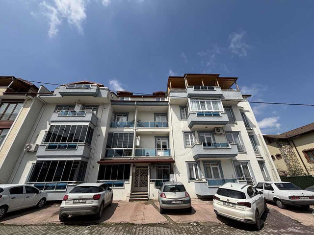 KARTEPE ATAEVLER’DE 3 + 1 DAİRE SATILIK