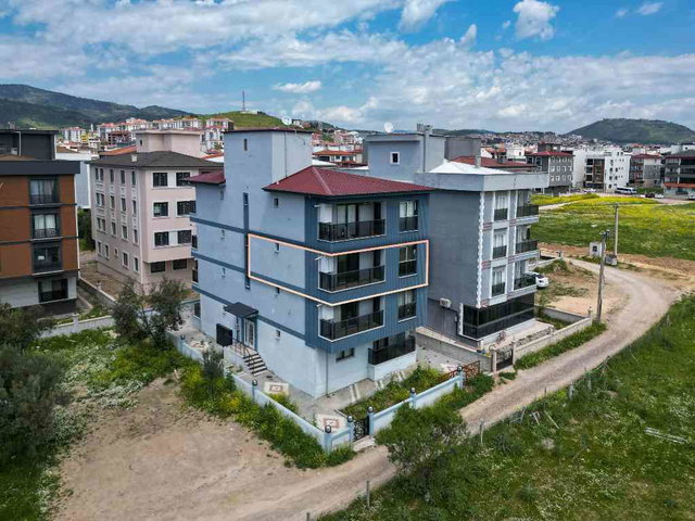 BERGAMA FATİH'TE DOĞALGAZ LI YERDEN ISITMALI ASANSÖRLÜ ARA KAT