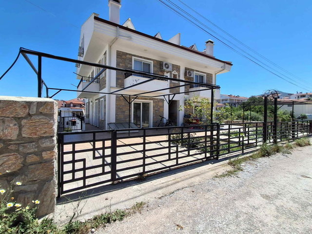 RE/MAX BADEM'DEN DATÇA MERKEZDE 2+1 12 AY KİRALIK DAİRE