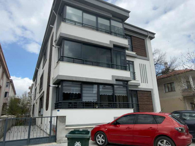 REMAX DEM'DEN İNÖNÜ MAH. VALİLİK YANINDA 3+1 SATILIK LÜKS DAİRE