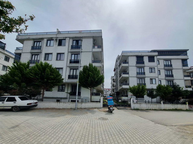 YALOVA ÇINARCIK TEŞVİKİYE MAHALLESİNDE SATILIK 2+1 DAİRE