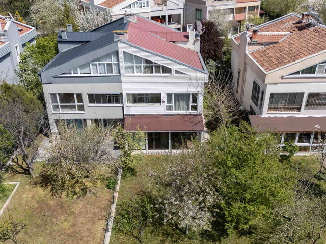 ERYAMAN ÖZENKENT 1 SITESINDE 5+1 VILLA!