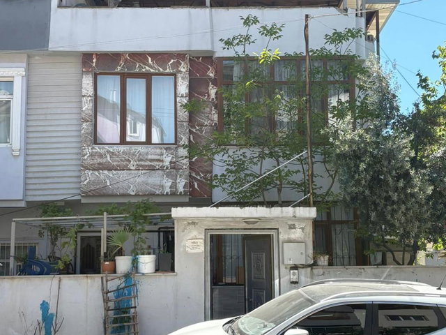 MERKEZI KONUMDA 3 KATLI 6+3 KOMBILI DUBLEKS – SITE İÇI, PARKLI SATILIK