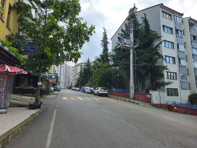 REMAX MEYDAN'DAN YEŞİLTEPE'DE TANJANTA YAKIN TEMİZ VE ARAKAT 2+1