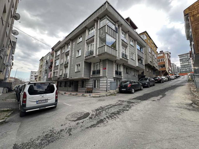 KÜÇÜKÇEKMECE SEFAKÖY İNÖNÜ MAH SATILIK 3+1 BÜYÜK DAİRE 120M2