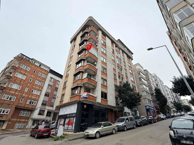 56'LAR MERKEZİ KONUMDA MASRAFSIZ 3+1 GENİŞ DAİRE