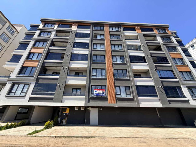 HASKÖY TOPTEPE'DE DENİZ MANZARALI GENİŞ LÜKS ANTRELİ 1+1 DAİRE