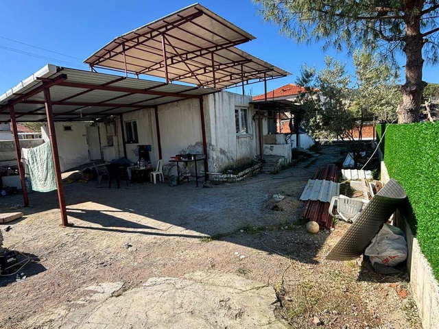 ALIAĞA UZUNHASANLAR KÖYÜNDE MÜTHIŞ FIRSAT BAHÇELI KÖY EVI