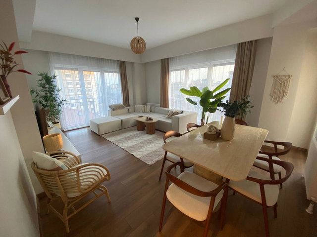 ŞEMSETTİN GÜNALTAY CADDESİNDE YENİ BİNADA 3+1 DAİRE