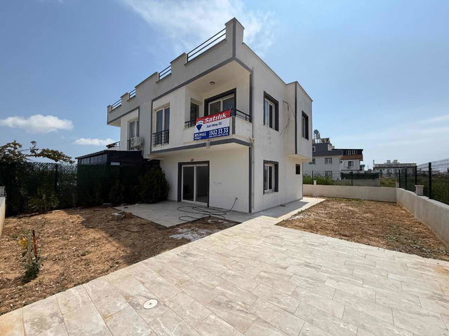 TAŞUCUNDA SATILIK 3+1 BAĞIMISIZ VİLLA