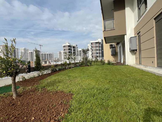 SERDAR ELER DEN ALTINTAŞ BABYLON SİTESİNDE İSKANLI SATILIK 1+1 DAİRE