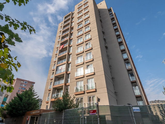 ATAŞEHIR ORINT PARK SITESINDE EŞYALI KIRALIK 1+1 DAIRE