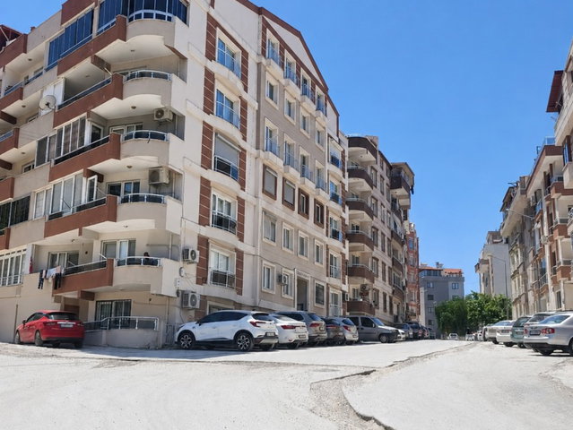 MERKEZİ YERDE 4+1 AYRI MUTFAKLI DAİRE