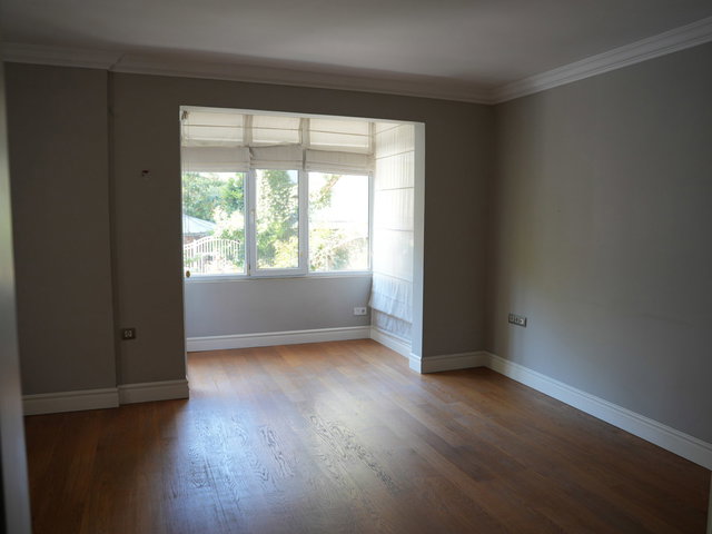 CADDEBOSTAN YALI PARSELİNDE BULUNMAZ FIRSAT SATILIK DAİRE....
