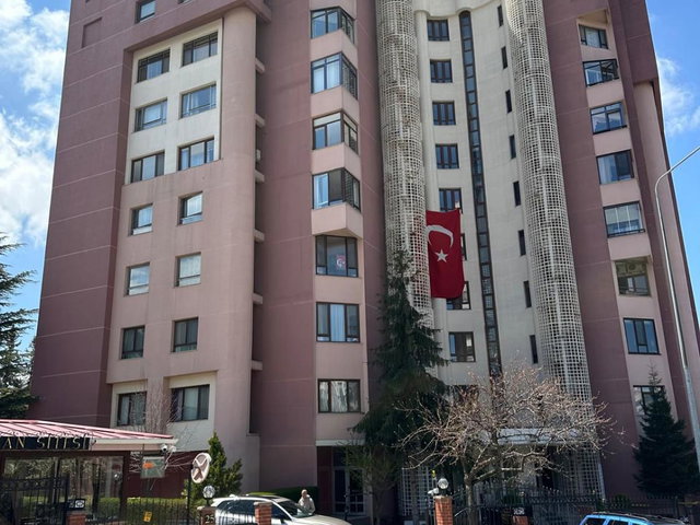 ORAN'DA ORMAN MANZARALI SATILIK 5+1 LÜKS DAIRE