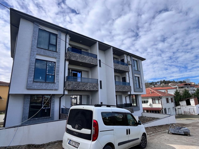 REMAX MAVİDEN ARİFİYEDE 187 M2 4+1 TERS DUBLEX DAİRE