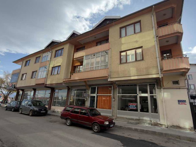 REMAX DEM'DEN ATATÜRK MAH. 240 M2 TERASLI SATILIK 4+1 DAİRE