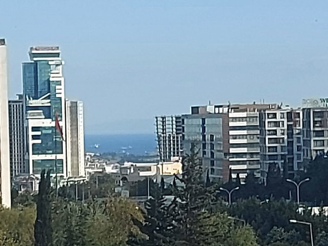 E-5 CEPHELİ DENİZ VE ŞEHİR MANZARALI LÜKS 3+1 KONSEPT DAİRE