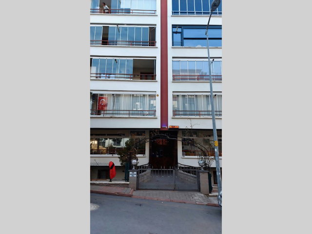 DIKMEN AKPINAR’DA SATILIK 4+1 GENIŞ DAIRE | 170M², ÇIFT BANYOLU, KAPALI-AÇIK OTOPARKLI