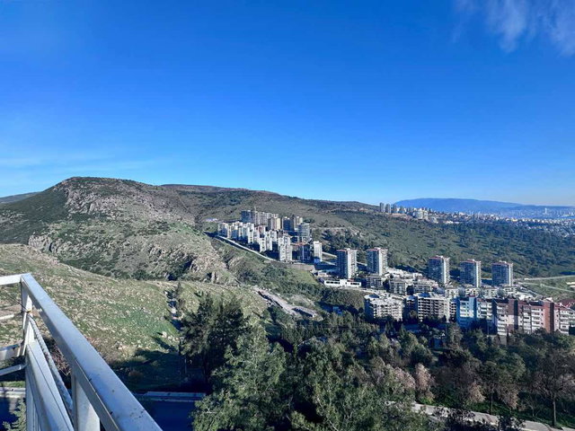 EGEKENT İZKENT'TE DENİZ MANZARALI 3+1 SATILIK DAİRE