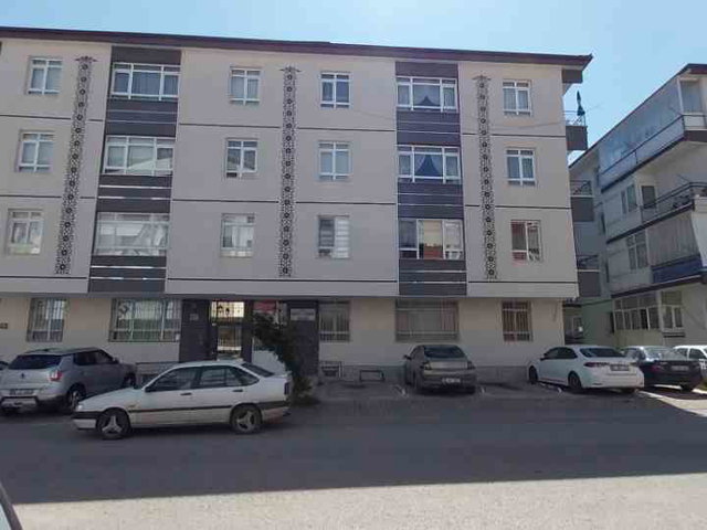 MAMAK DEMIRLIBAHÇE MAHALLESINDE 3+1 SATILIK DAIRE