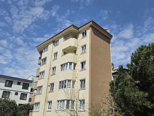 KARTAL HÜRRİYET MAHALLESİ’NDE SİTE İÇİNDE GENİŞ 3+1 DAİRE!
