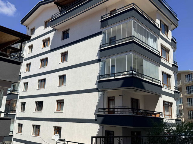 DİKMEN AKPINAR 850 CADDEDE ASANSÖRLÜ SATILIK 3+1 DAİRE