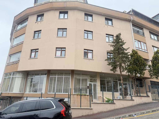 REMAX SAFE DEN ÇANKAYA KIRKKONAKLAR DA SATILIK DUBLEX DAİRE