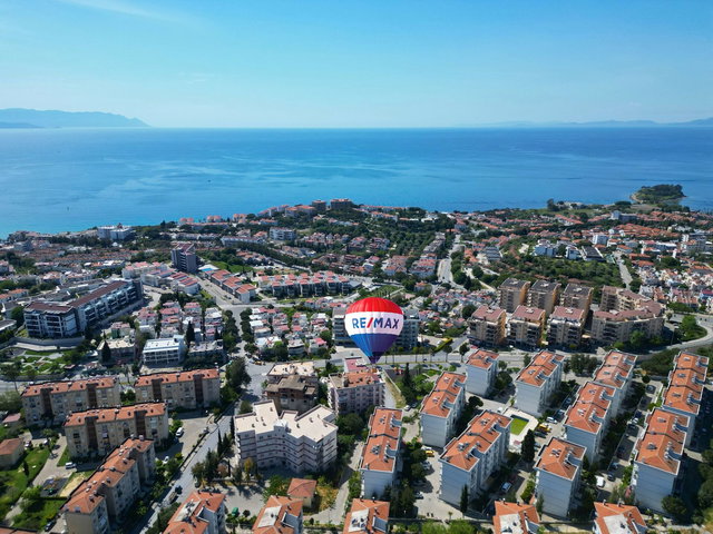 KADINLAR DENİZİNDE DENİZ MANZARALI 4+2 ÇATIDUBLEKSİ