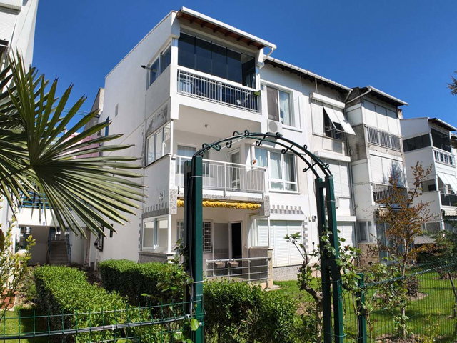 RE/MAX LAND'DEN DENİZE YAKIN 4 MEVSİM KULLANIMA UYGUN DAİRE