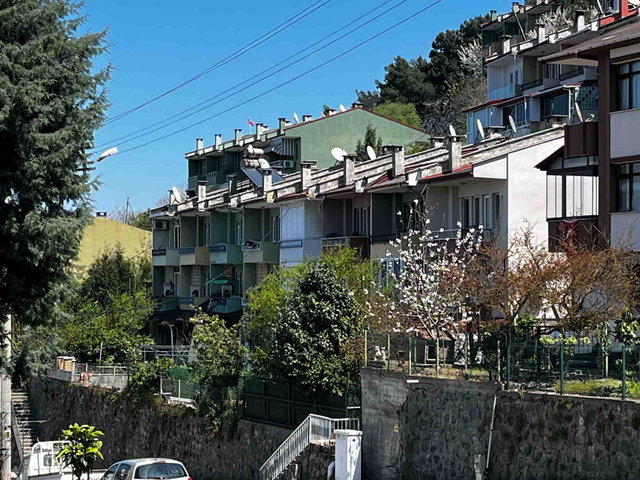 REMAXÇAKRA ÖMER ONAYCI'DAN ULAŞLI'DA SATILIK BAHÇELI TRIPLEX